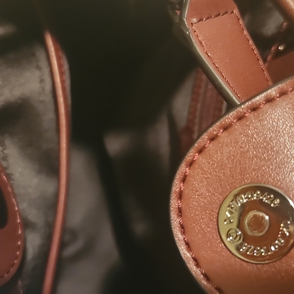 Calvin Klein  Drawstrinf Adjustable Bucket Bag - Picture 3 of 4